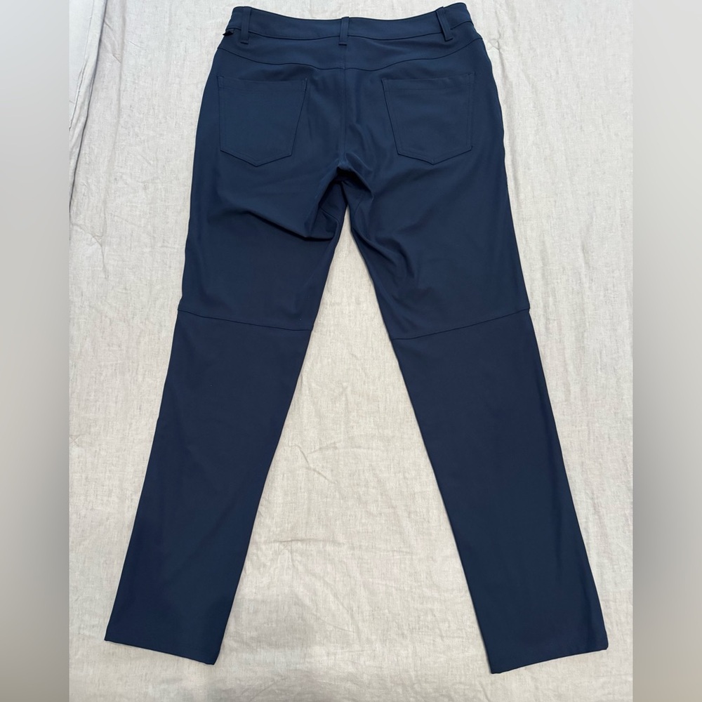 Lululemon Men's Casual Pant - Picture 2 of 4